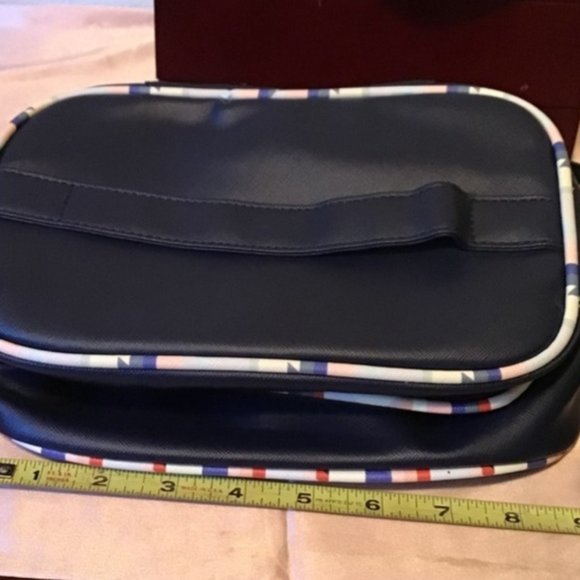 Yumi Kim Bags Yumi Kim Makeup Train Case Nwot Poshmark